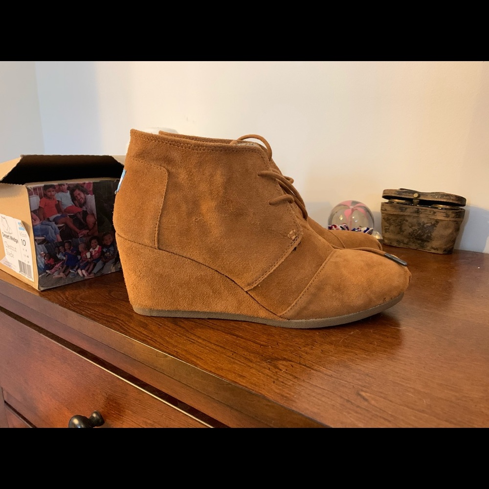 Toms Desert Wedge Booties